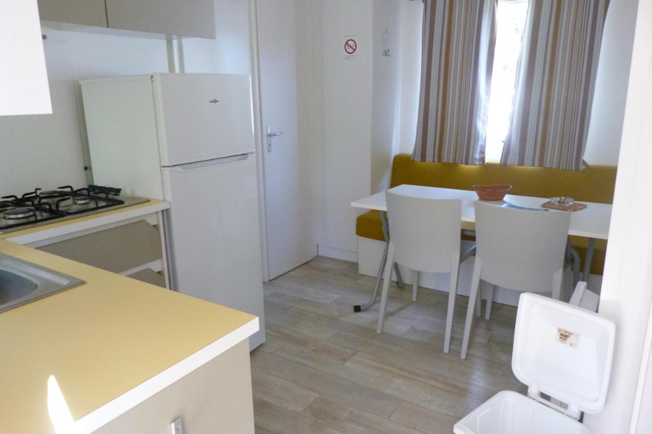 Dauphin Camping L'Eau Vive酒店 外观 照片