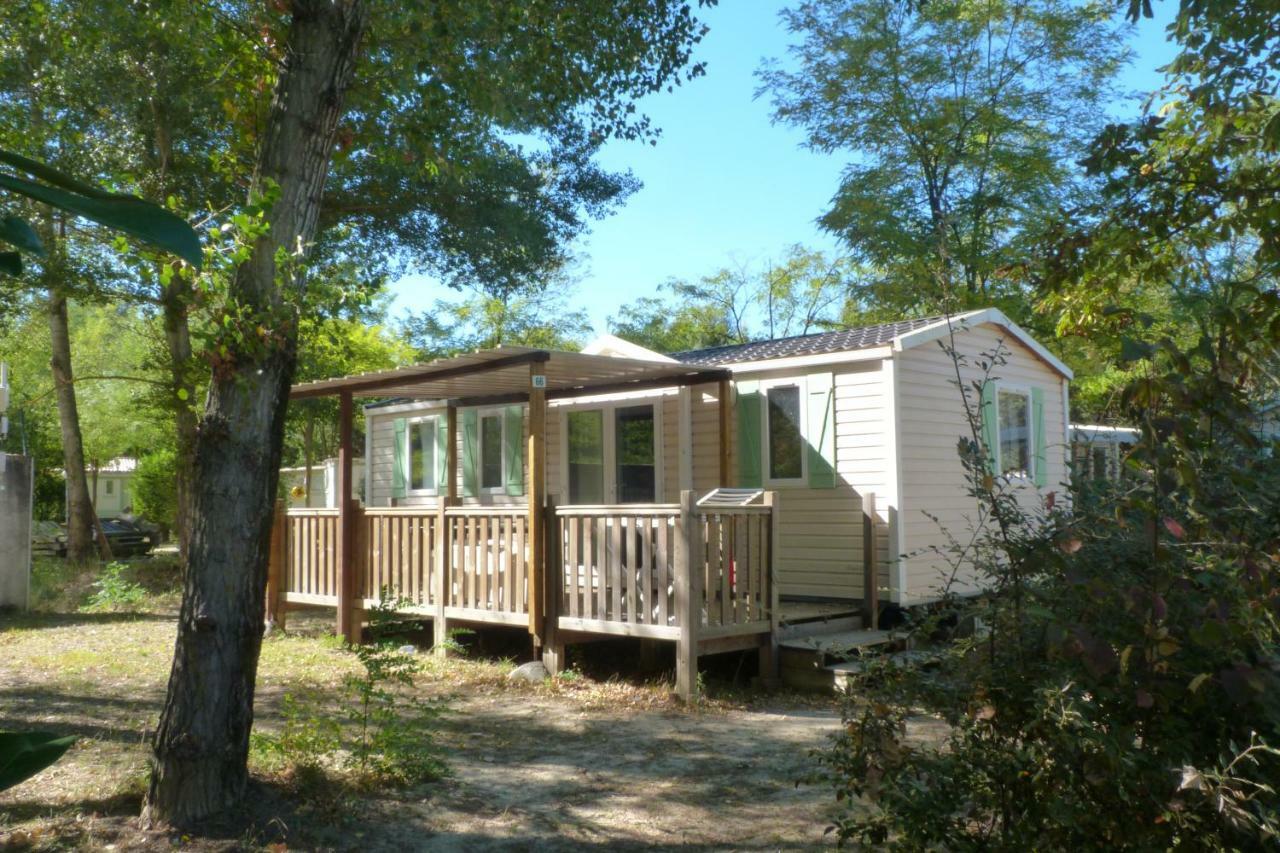 Dauphin Camping L'Eau Vive酒店 外观 照片