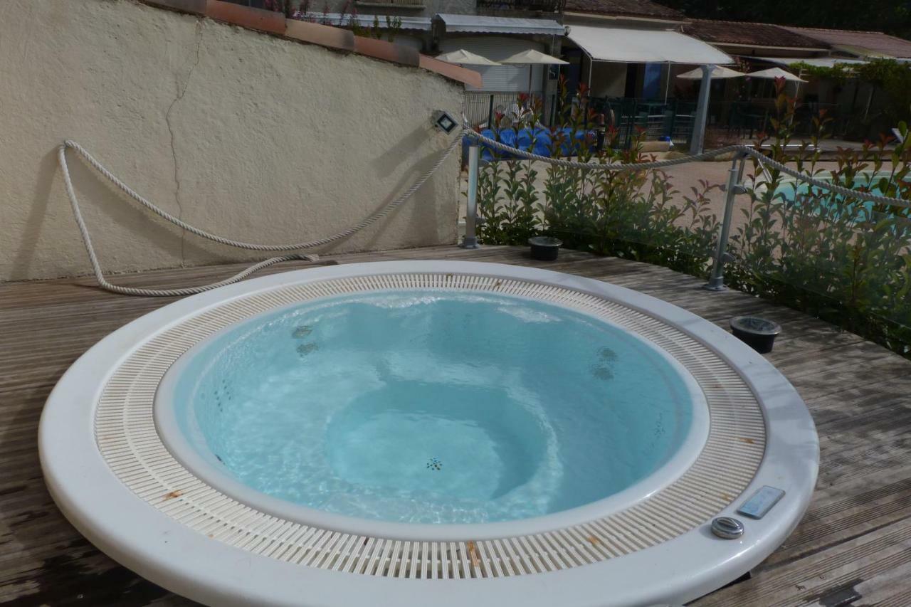 Dauphin Camping L'Eau Vive酒店 外观 照片